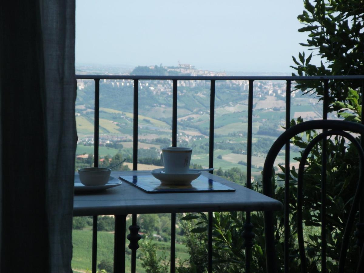 La Rosa Scarlatta Monterubbiano מראה חיצוני תמונה